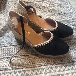Black and Tan espadrille wedges